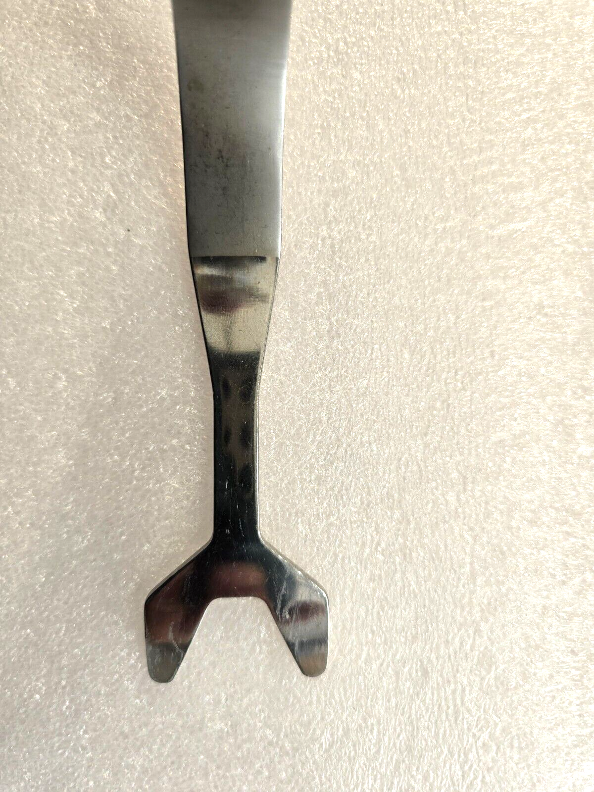 Zimmer / Howmedica Surgical Orthopedic Tibial Retractor 13" Curved