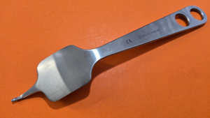 Zimmer 3088-02 Orthopedic Hohmann Retractor 40mm