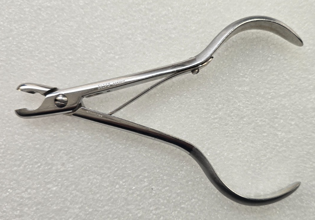 Karl Storz Surgical Orthopedic Rongeur 6.5" Single Action 6x10mm Tip