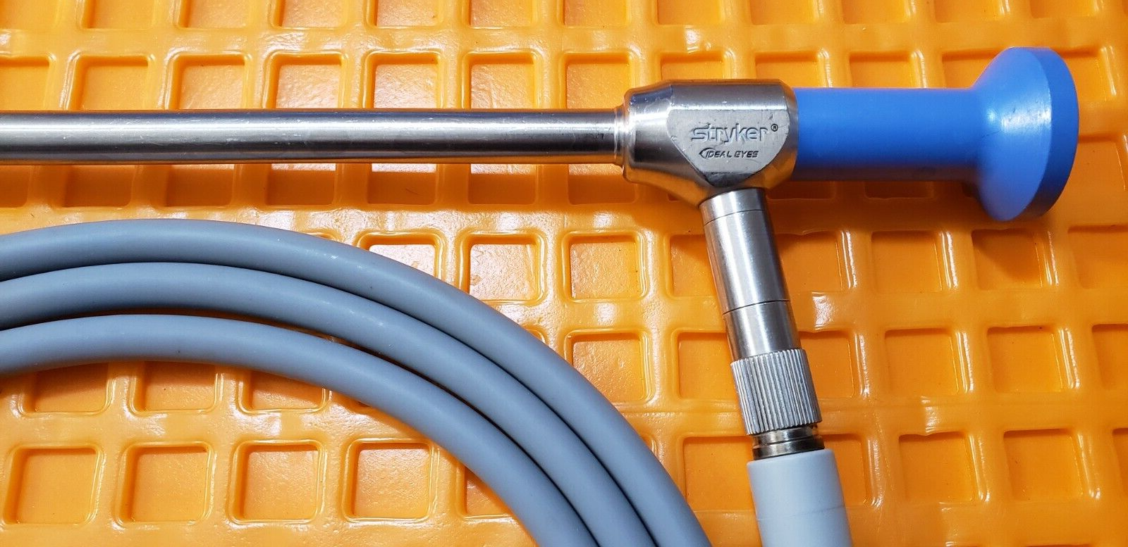 Stryker 502-859-010 Laparoscope 10mm x 0*  Autoclavable W- Fiberoptic Cable.