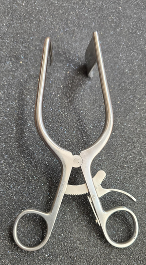 Codman Surgical Williams Discectomy Retractor 7" Ref: 80-1651
