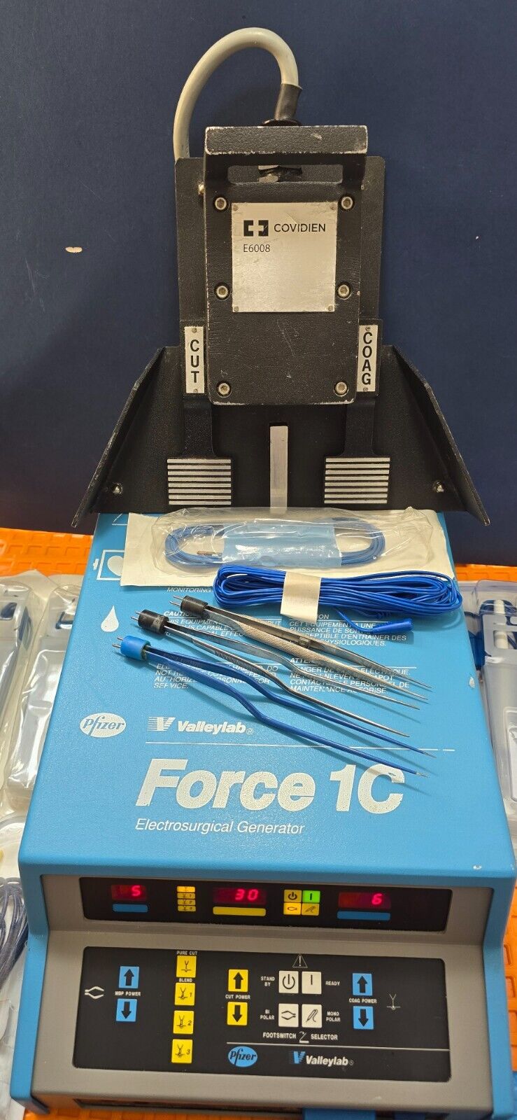 Valleylab Force 1C System with E6008 Monopolar Foot Switch
