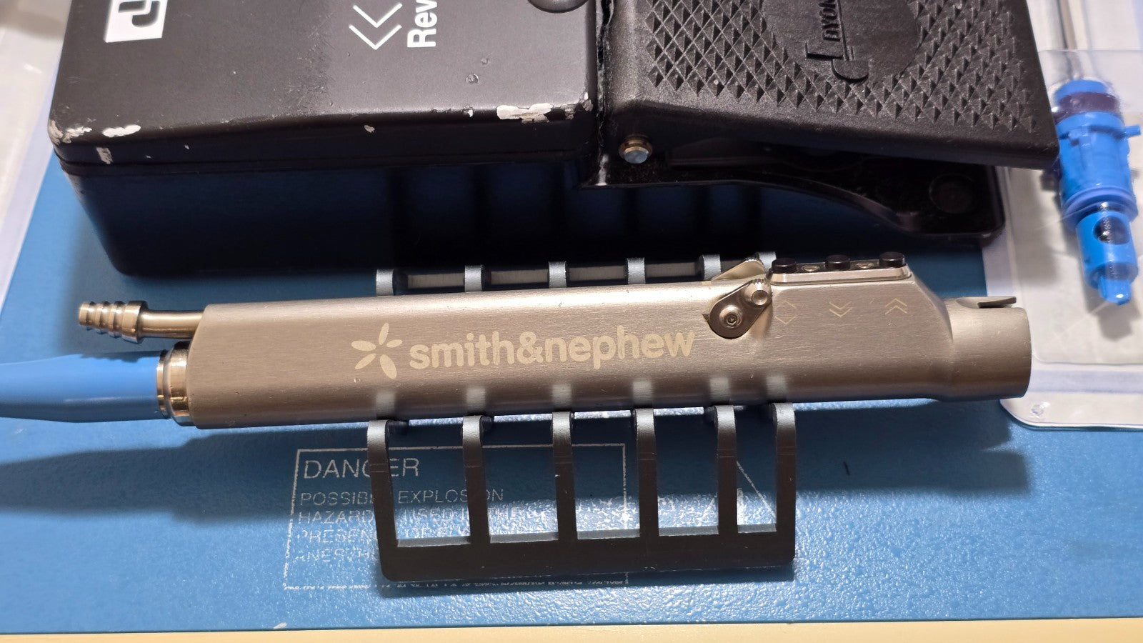 Dyonics Powermax Shaver Handpiece System. Dyonics EP1 Processor &Foot Switch