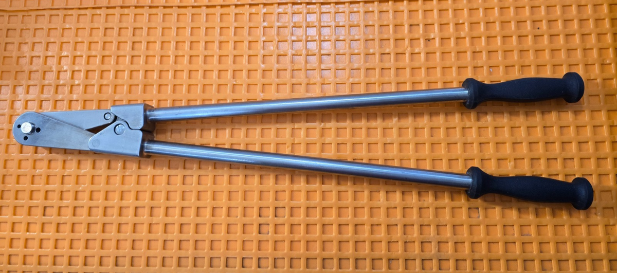 Medtronic Type Sofamor Danek Surgical Orthopedic Rod Cutter 27" Fix Handle