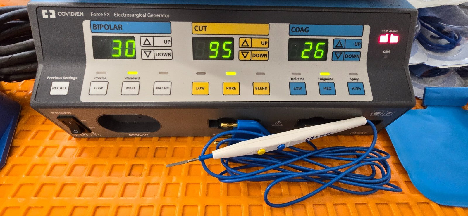 Valleylab Force FX System with Bipolar & Monopolar Foot Switch (Tested)