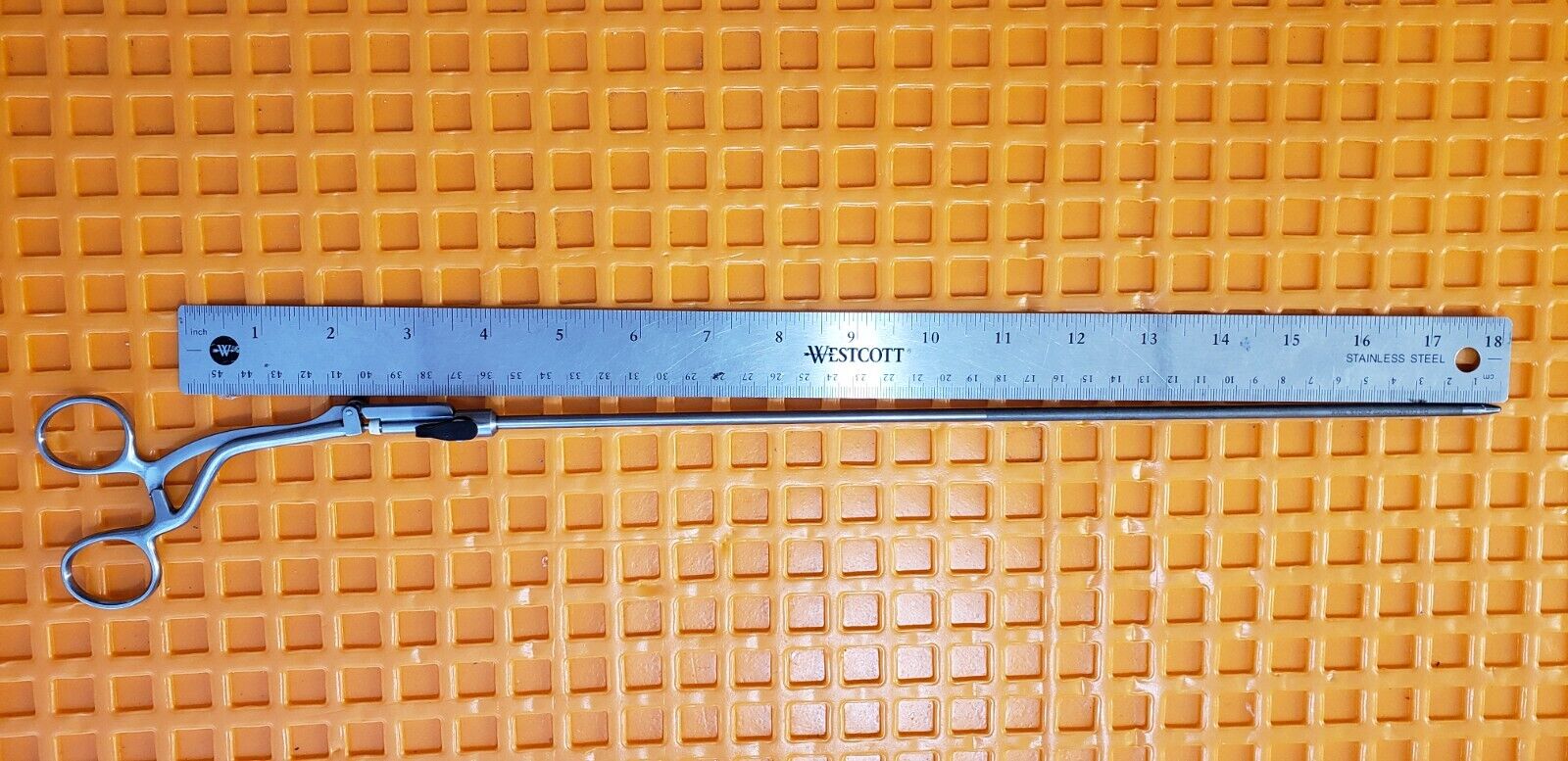 Karl Storz 26173SQ Micro Needle Driver 5mm x 33cm Axial Handle W-Ratchet