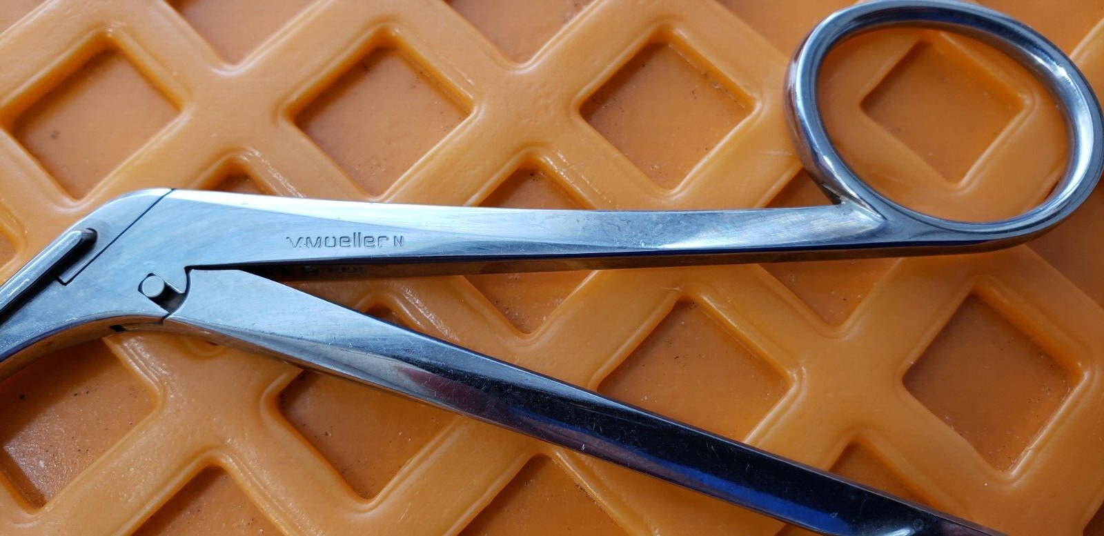 V. Mueller Surgical Biopsy Forceps 4mmx27cm Up Angle Tip Cup Jaws
