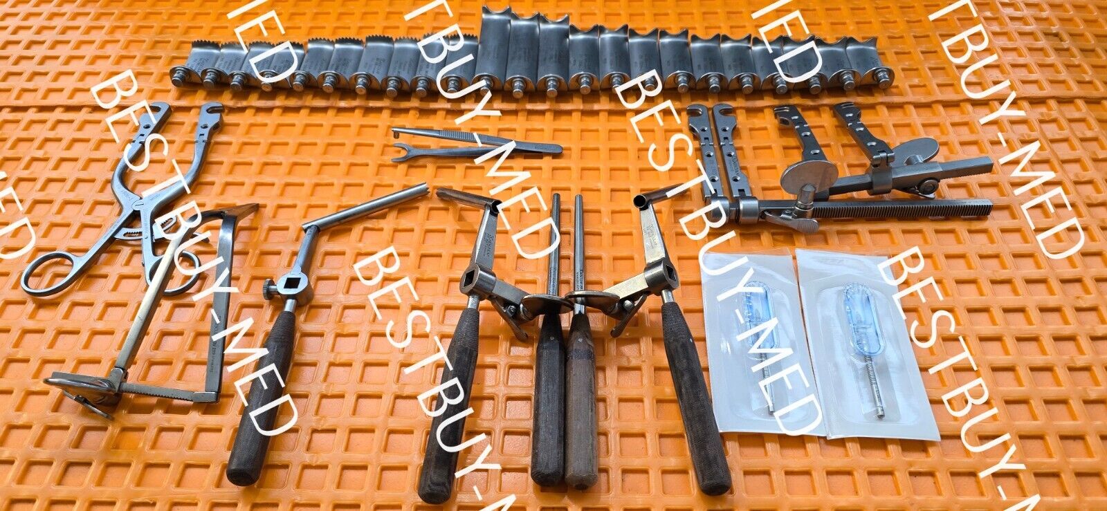 Aesculap Surgical Casper Cervical Retractor Set with Tray. (Made in USA)