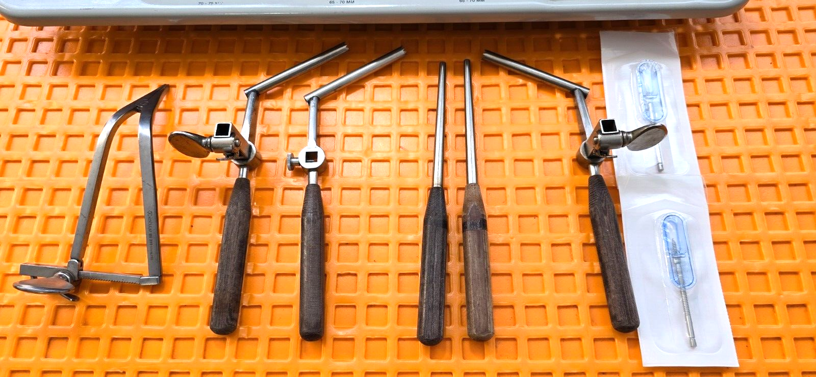 Aesculap Surgical Casper Cervical Retractor Set with Tray. (Made in USA)