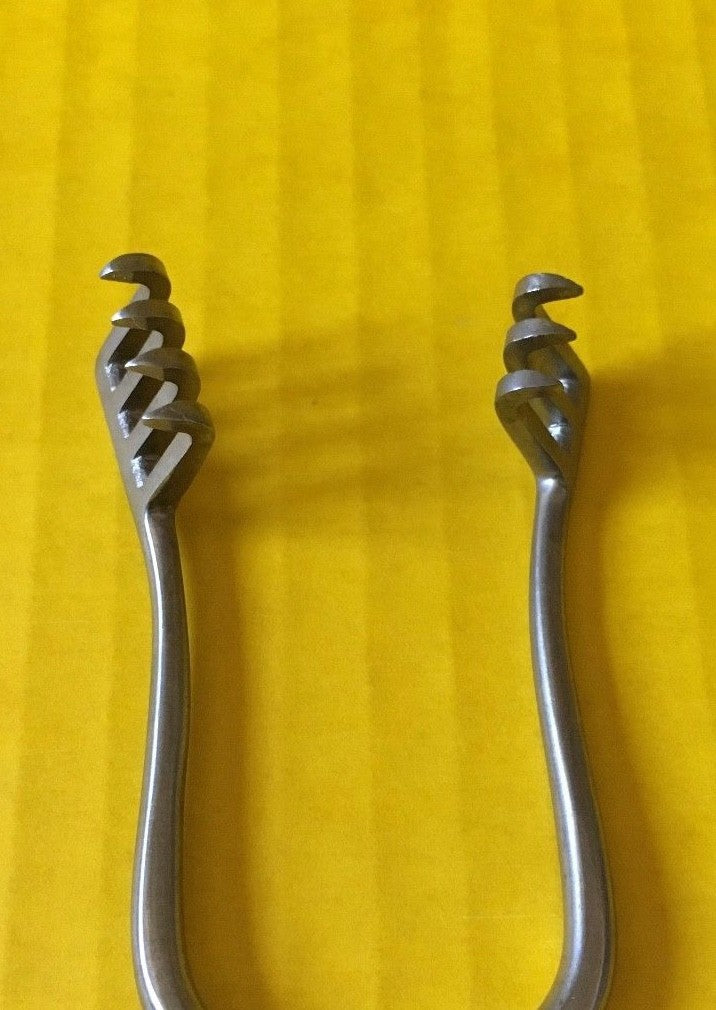 Sklar Weitlaner Retractor, Tru-Grip Ratchet, Sharp, 5-1/2" REF: 22-8255