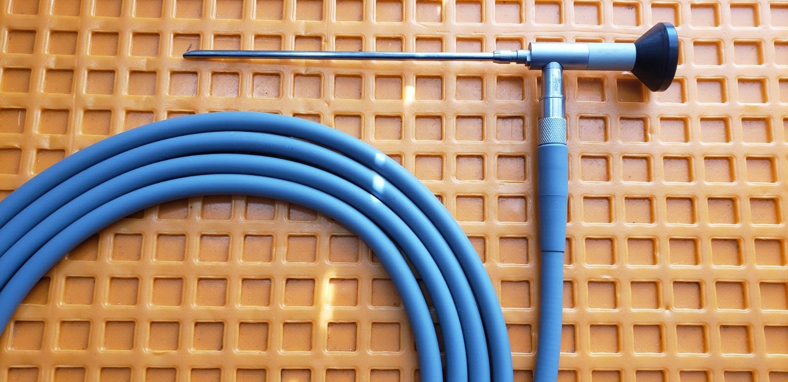 Stryker 7-377-72 Small Joint Arthroscope 4mm x 70° x150cm With Fiberoptic Cable