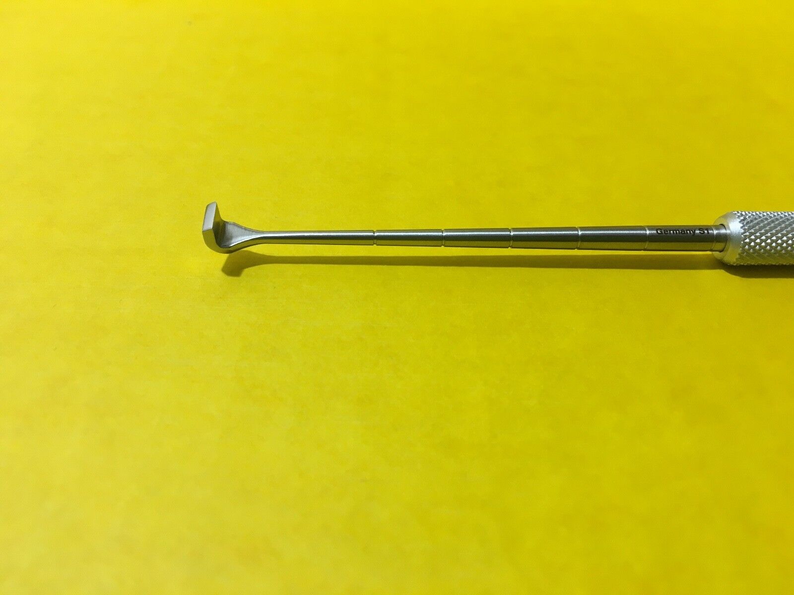 V. Mueller Cronin Cleft Palate Knife, Rectangular, 5mm, 7" REF: VM107-8112