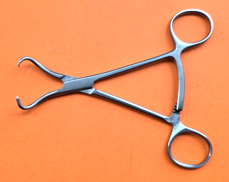 V. Mueller Surgical Orthopedic Bone Reductio Forceps 5" REF:  911-008