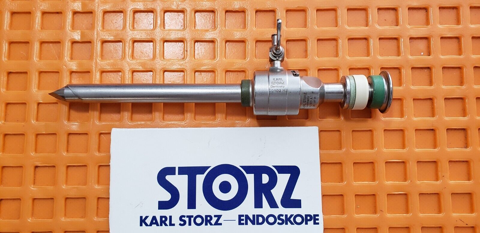 Karl Storz 30103 A1 Laparoscopy Endo Tip Cannula 11mm Trocar with pyramid Tip