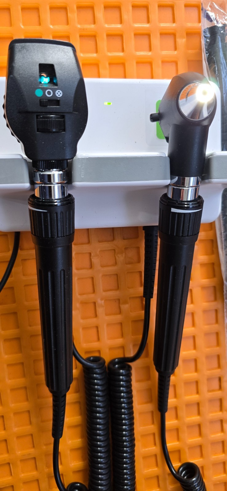 Amico Diagnostic Station with Otoscope & Opthalmoscope Set