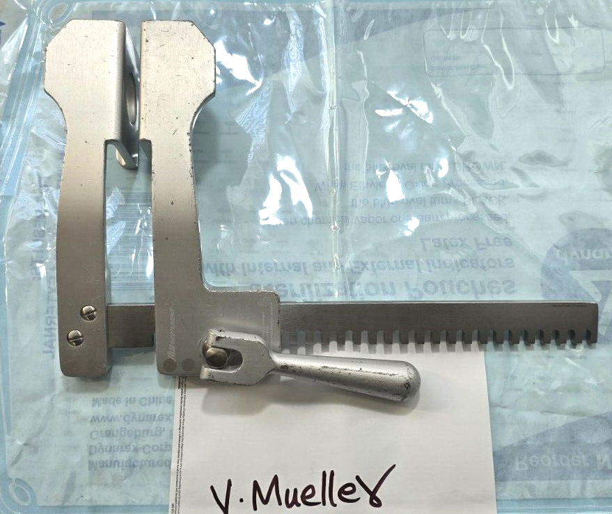 V.Mueller Surgical Finochietto Rib Spreader Retractor Adult 9.5" Spread