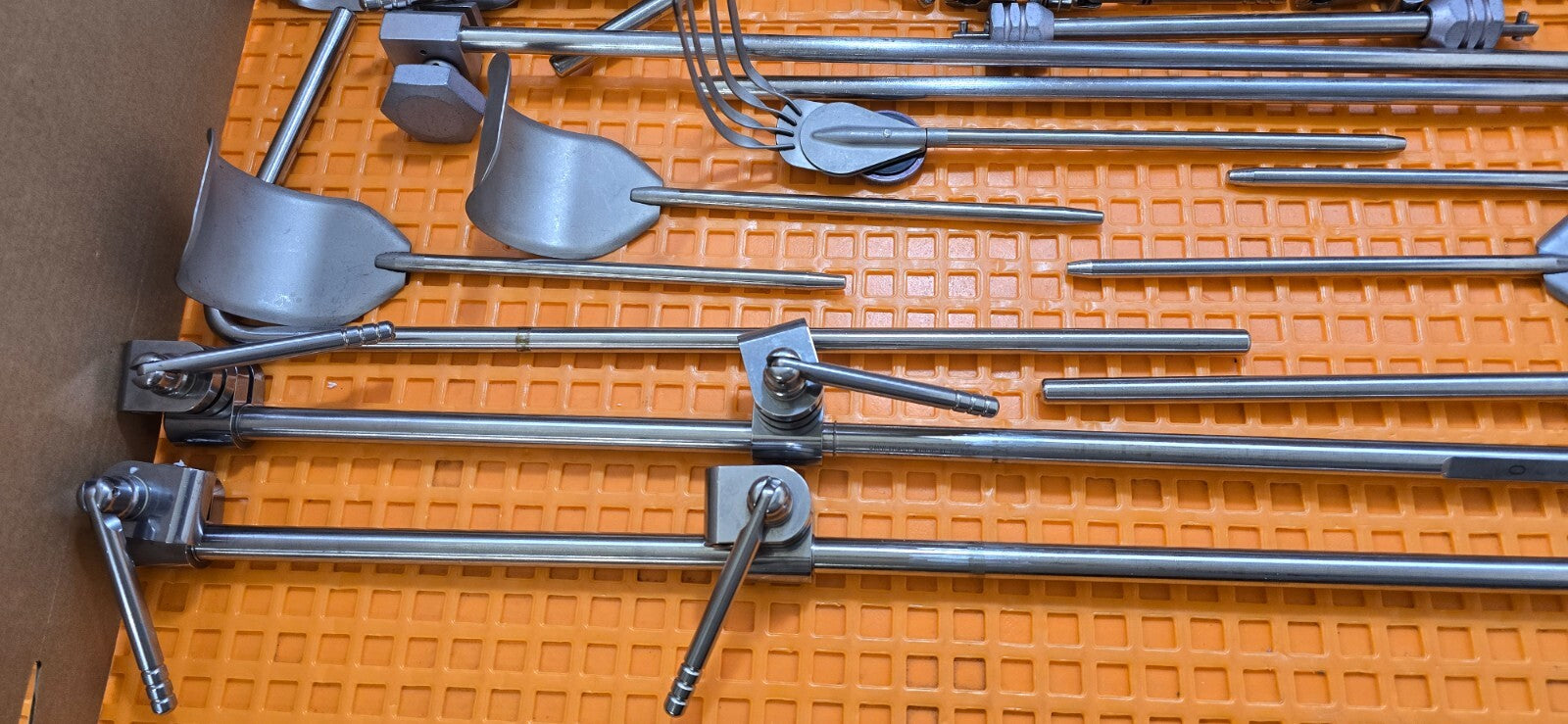 Omni-Tract Surgical Retractor Set with Sterilization Box. (Made in USA)