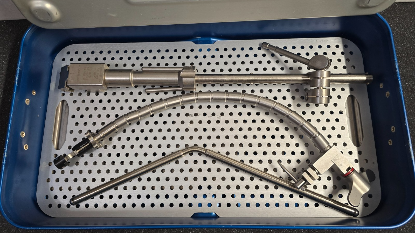 Mediflex FlexArm with Thompson Retractor Angle Bar & Elite Rail Clamp