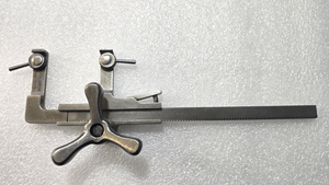 PILLING Surgical 34-2002 Wolvek Sternal Approximator Retractor 10 3/8"