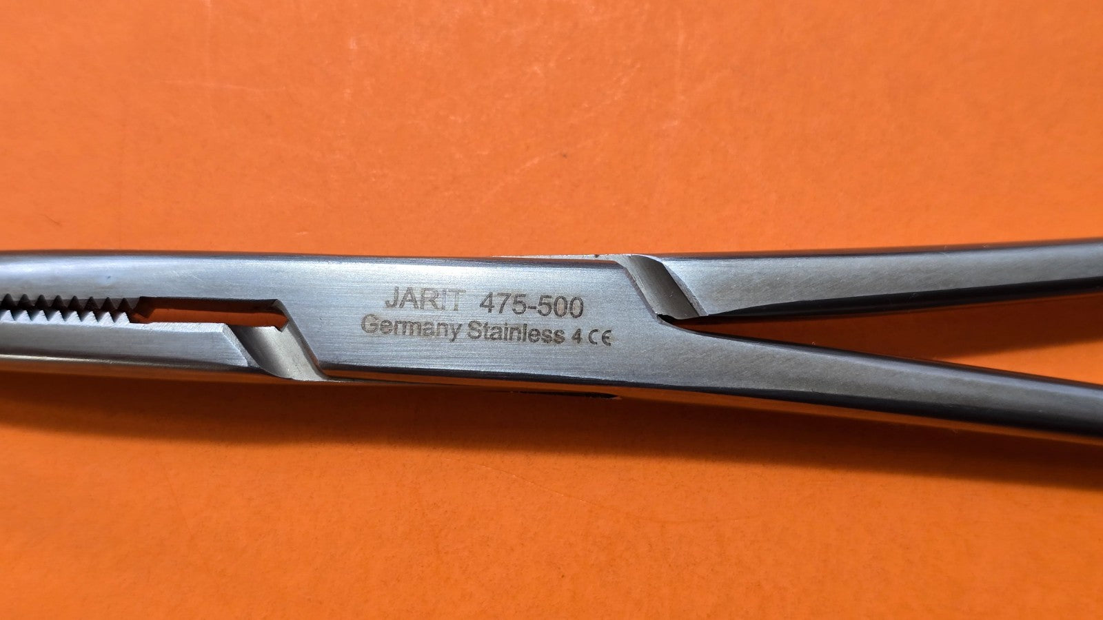 Jarit 475-500 Surgical Stille Vessel Clamp  8 3/4"  Curved jaws
