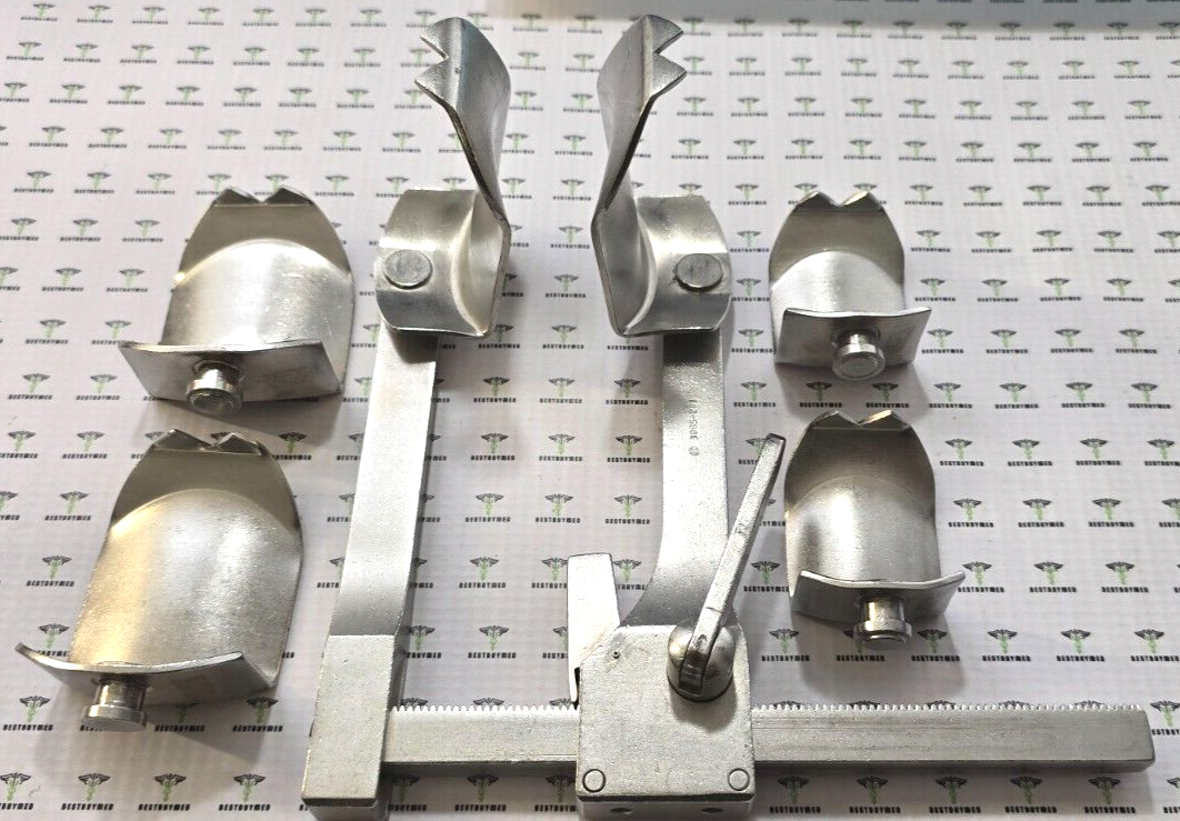 Zimmer Surgical Orthopedic Downing Retractor with 6 Blades