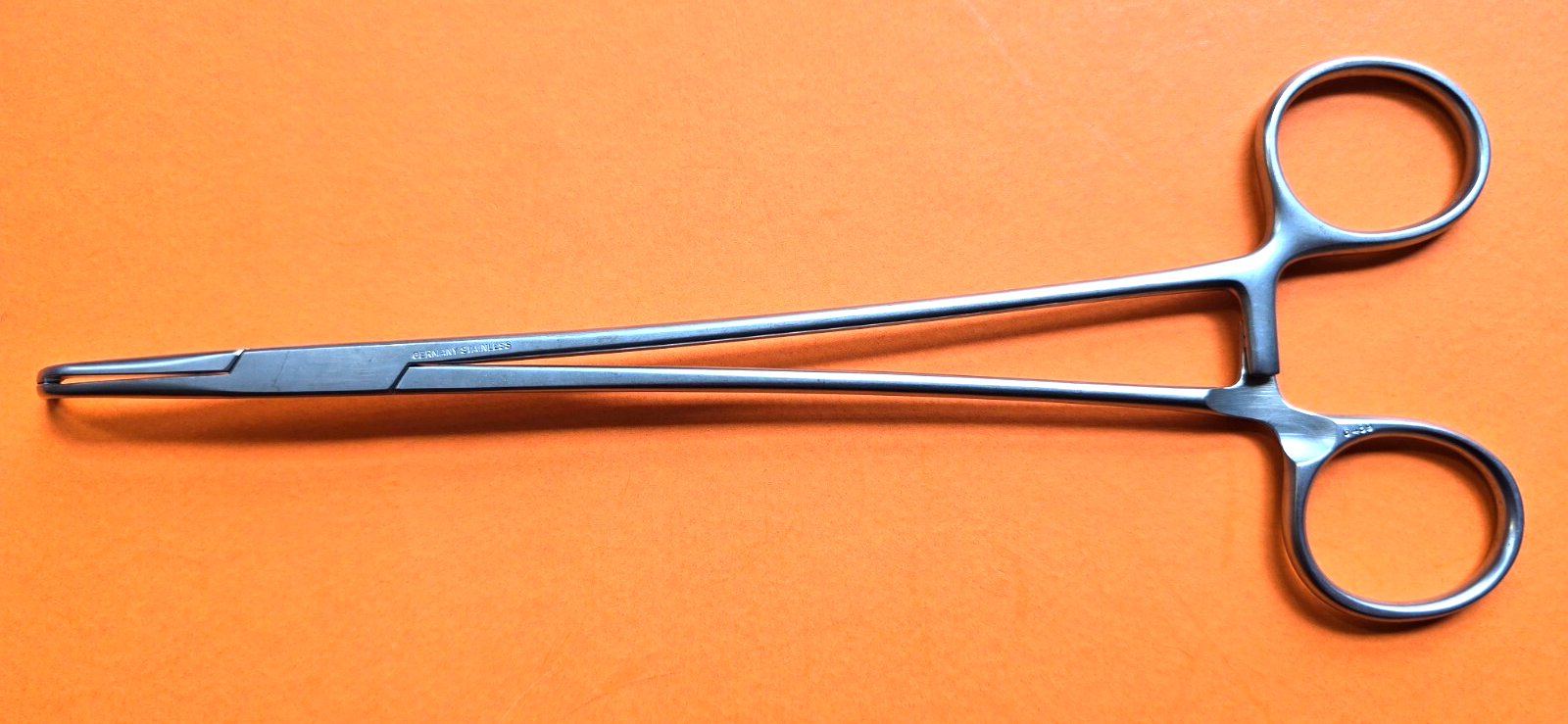 V. Mueller Surgical Taufic Forceps 9 " Angled Serrated Jaws REF: SU 10574