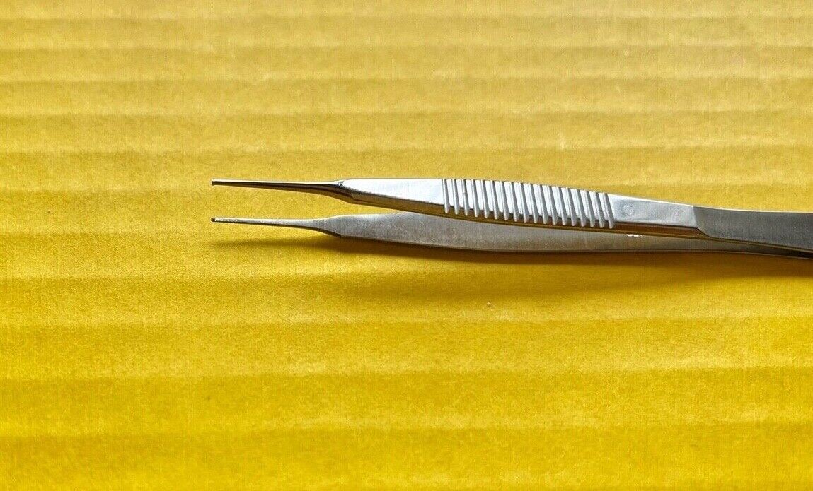 Storz Ophthalmic Lester Fixation Forceps, 1 x 2 Teeth, 3.8" REF: E-1654