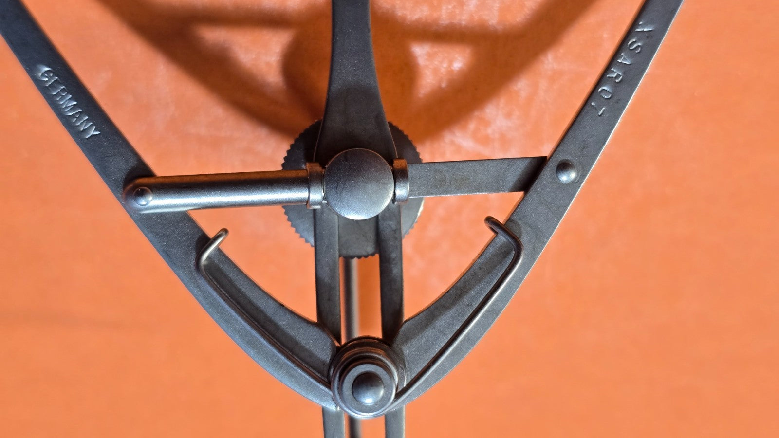 V. Mueller OP 112 Surgical Guyton-Park Lid Speculum / Eye Speculum