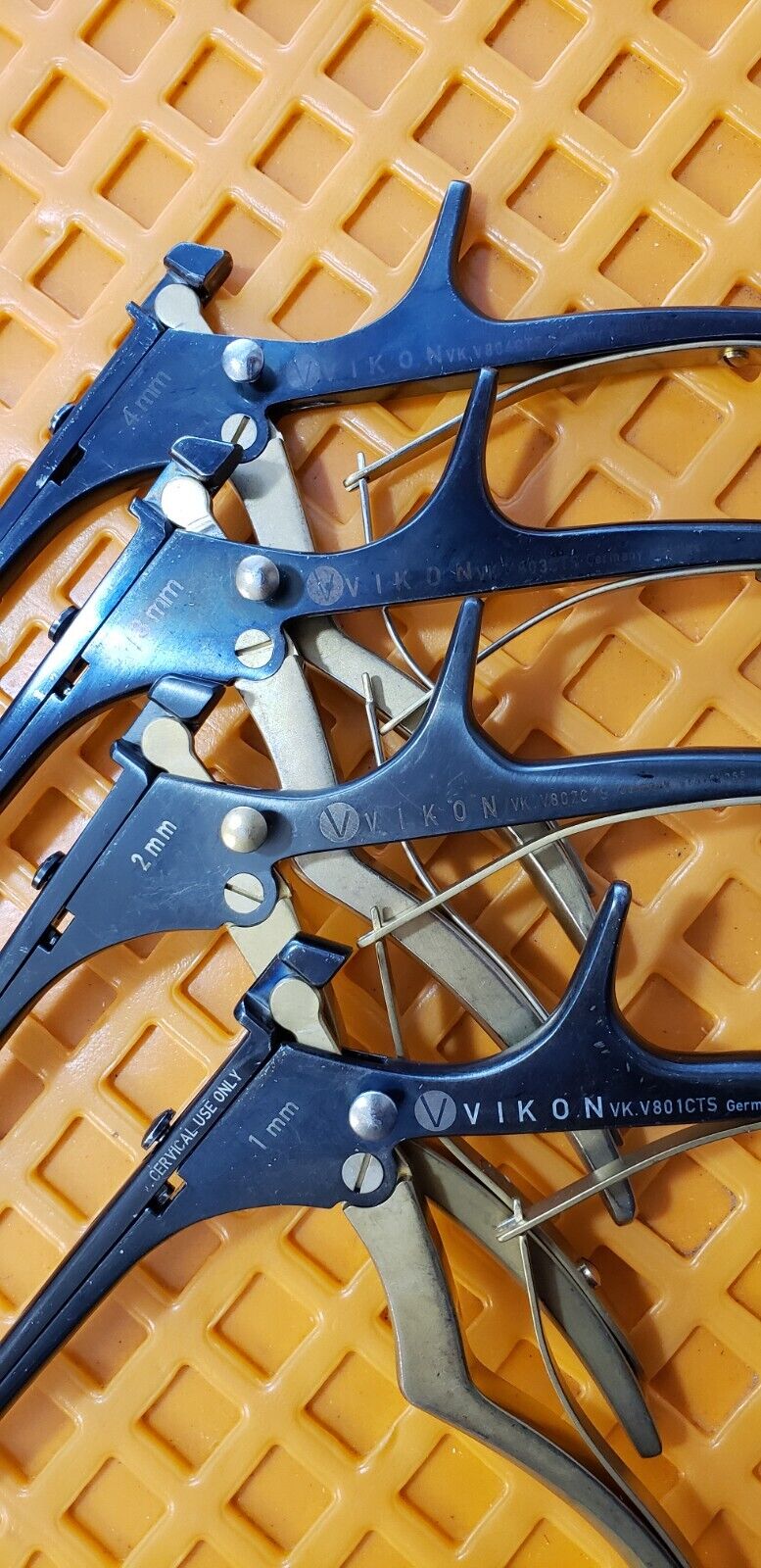 VIKON V801CTS Surgical Orthopedic Kerrison Rongeurs 1,2,3,4mm Set of 4 Black