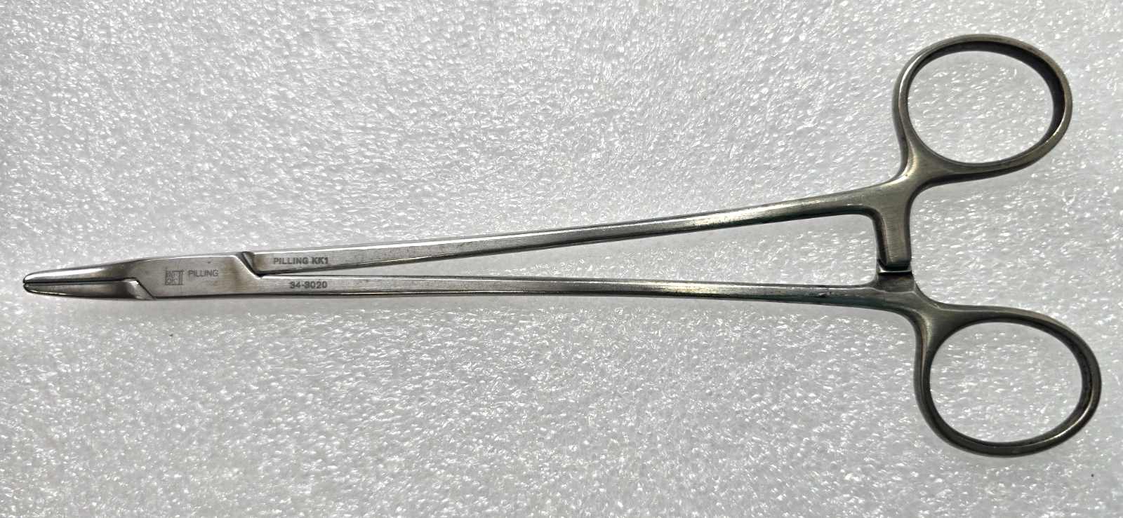 Pilling 34-3020 Surgical Needle Holder  8" Carbide Jaws Curved