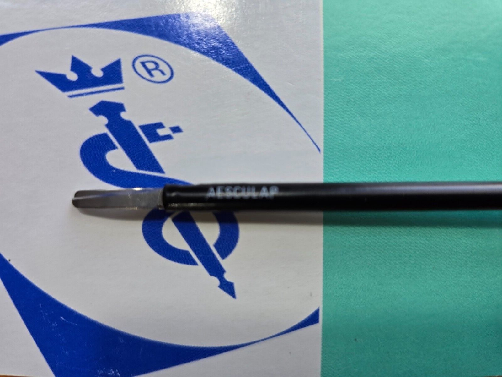 Aesculap Surgical Monopolar Metzenbaum Scissor 5mm x 43cm Curved Rotating Shaft