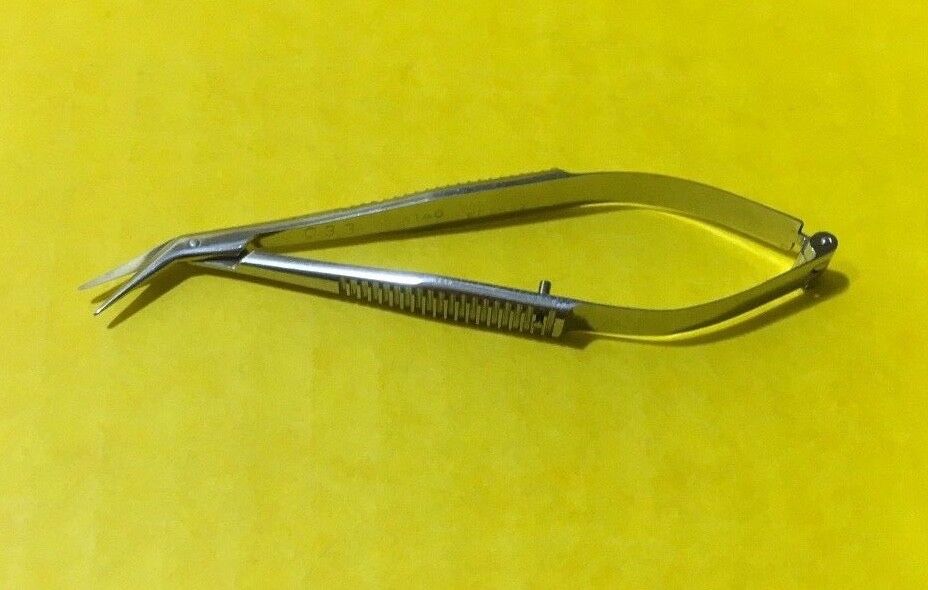 V. Mueller Castroviejo Corneal Scissors, Angled, Blunt, 3.5" REF: OP5590