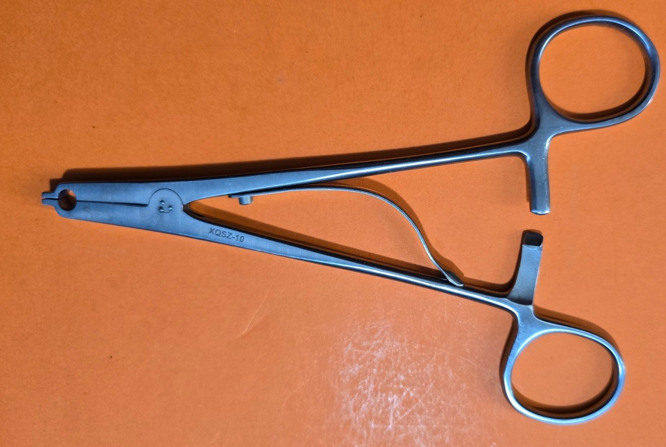 V. Mueller Surgical Raney Clip Applying Forceps 6 1/4" REF: NL10