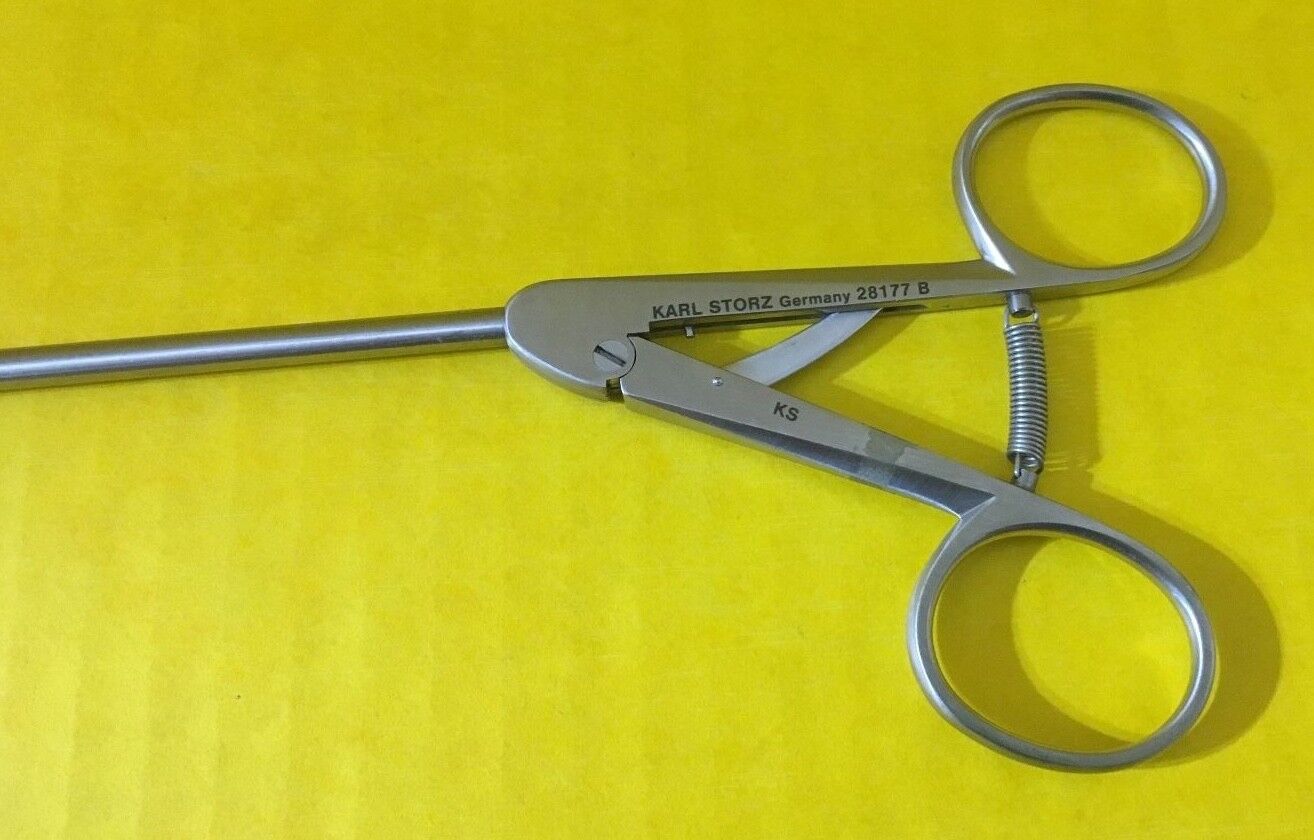 Storz Surgical Tissue Forceps, Curved, Slim Jaw, Spring Handle REF: 28177 B