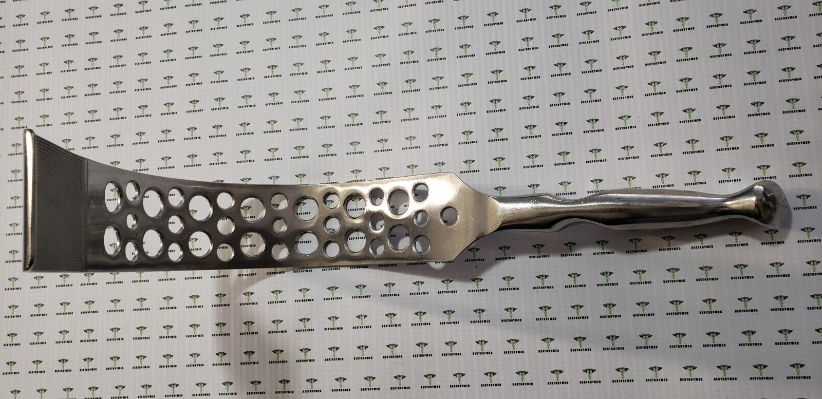 V.Mueller SU10311 Surgical Deaver Retractor 2" x  15" Long Lamb Handle