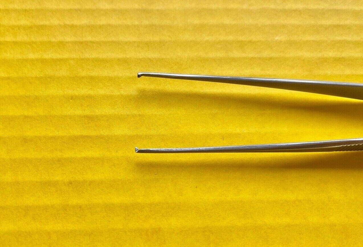 V. Mueller Cushing Tissue Forceps, 1 x 2 Teeth, 7.25" REF: NL1470