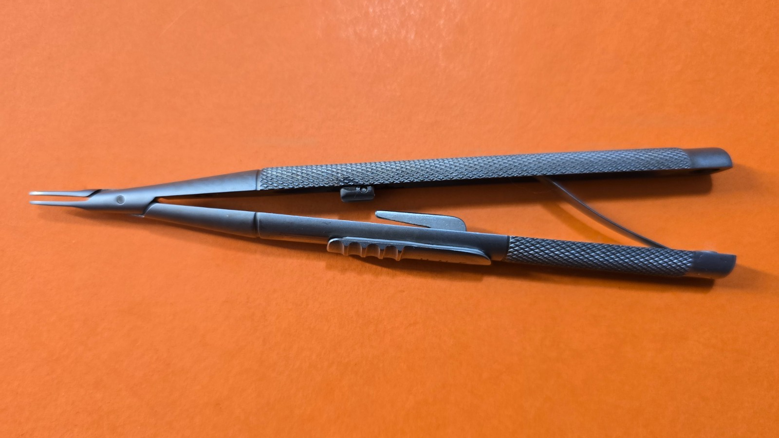 Karl Storz Surgical Blade breaker 5" with Lock