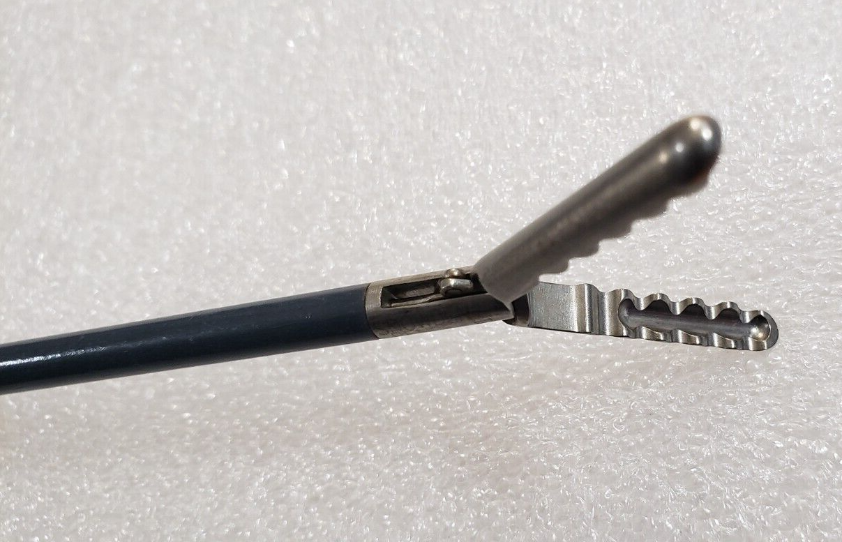 Snowden-Pencer 90-7066Laparoscopic Waved Grasping Forceps 5mmx32cm Double Action