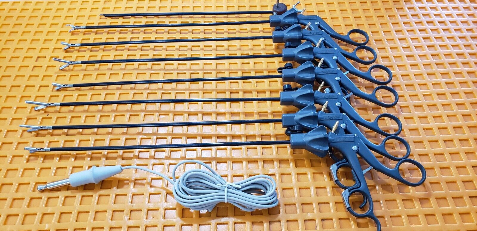 Stryker Laparoscopic 5mm x 30cm Monopolar Instruments Set of 9 Reusable & Tray