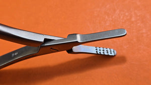 V. Mueller OS3002 Surgical Platypus Nail Removing Forceps 5" Serrated Jaws