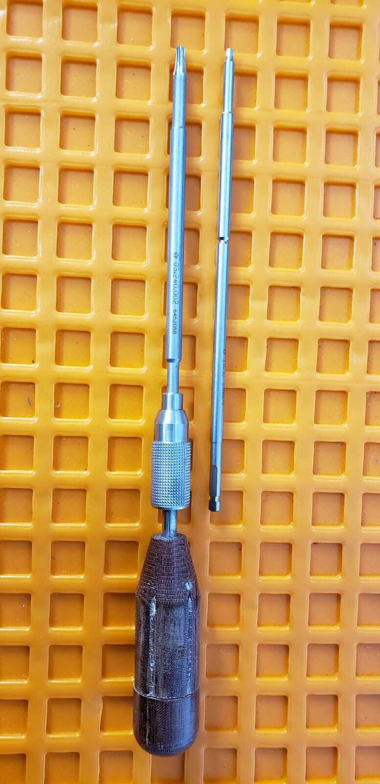 Synthes Surgical Orthopedic Cannulated Hexagonal driver set with Quick Handle