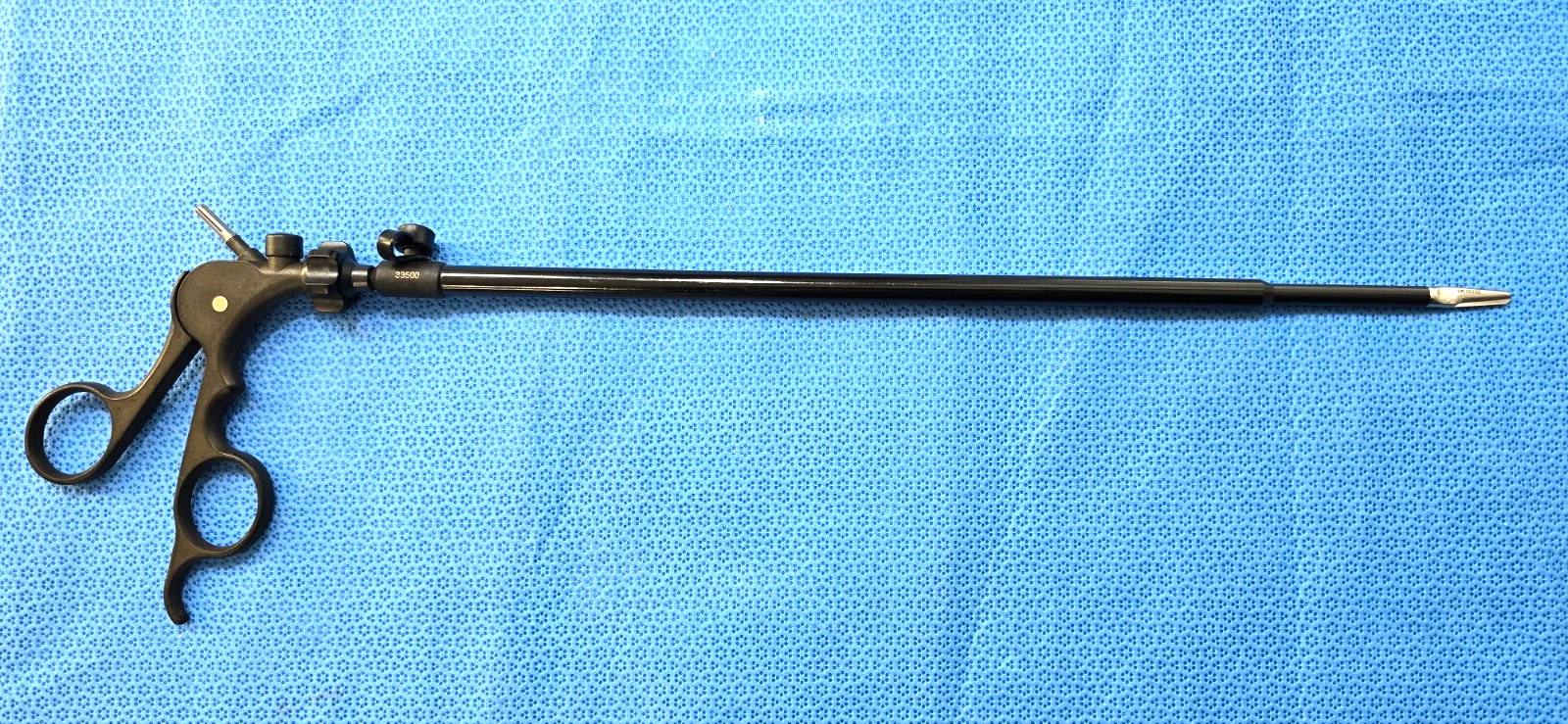 Karl Storz Laparoscopic Monopolar Scissors 10mm x 34cm Straight Serrated Blades