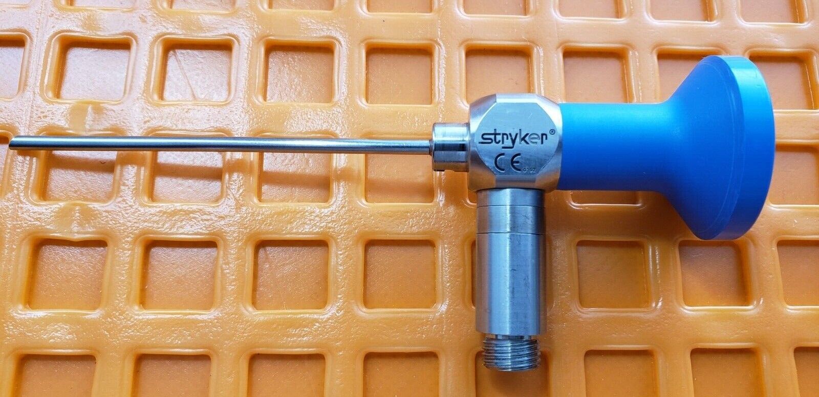 Stryker 502-243-030 Small Joint Arthroscope 2.7mm x 30° With Tray Autoclave