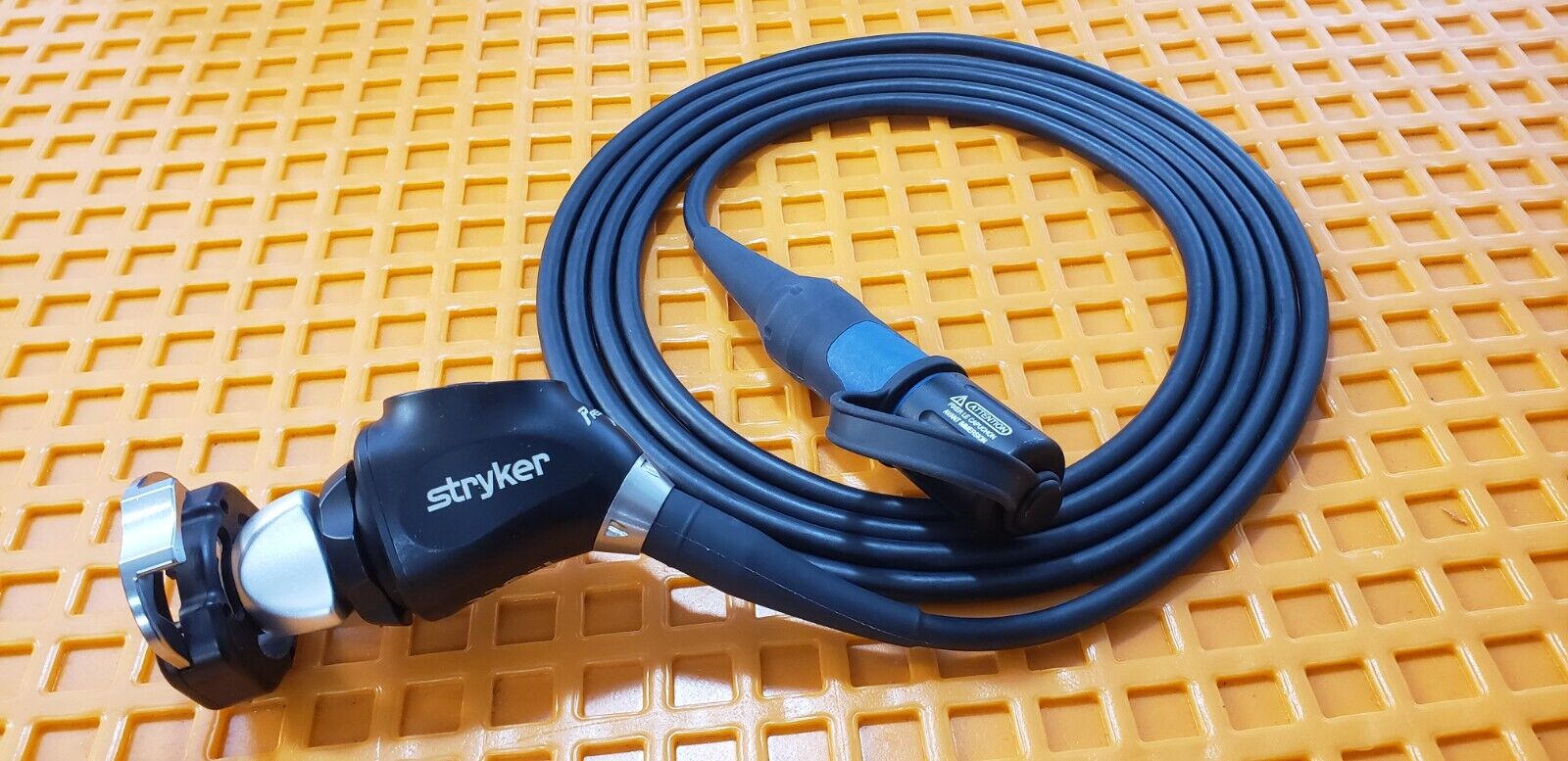 Stryker 700-410-105 Precision AC Camera Head with Coupler Autoclave