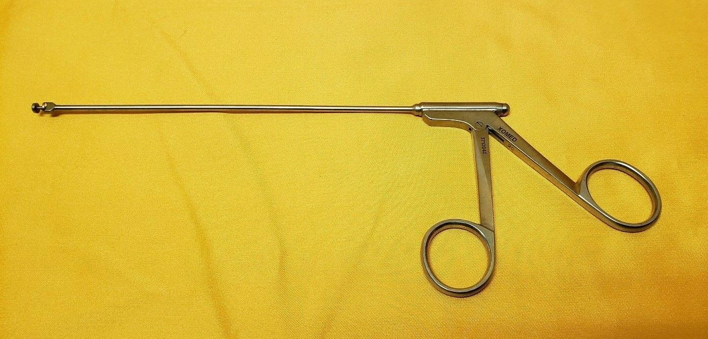 Medtronic XOMED 3712040 Nasal Circular Cutting Punch 4.5mm Diameter Straight