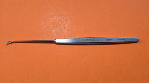Karl Storz 628001 Surgical Sickle Knife Pointed Cutting 9mm Germany