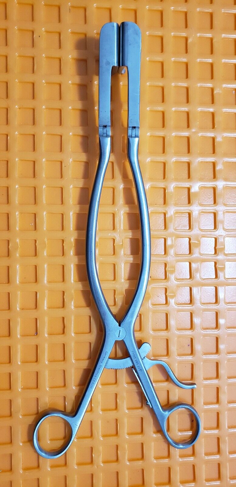 JARIT 205-221 Surgical orthopedic Beckman-Ads Retractor, 12 1/4" Blunt 4x4