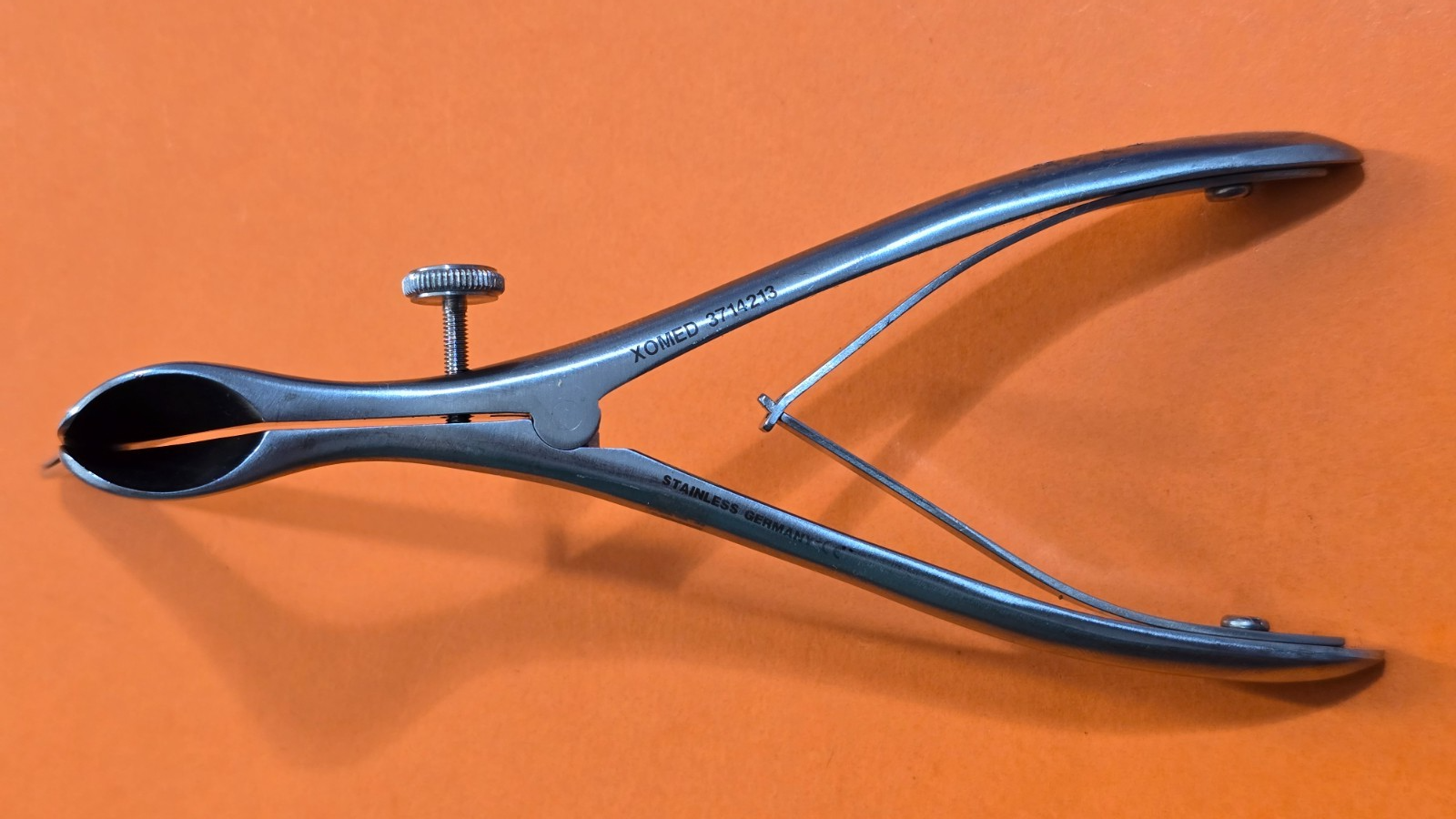 XOMED Surgical Cottle Nasal Speculum, 2.75" Long spring handle.