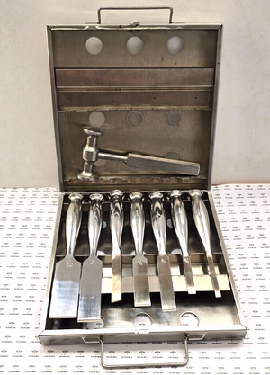 RICHARDS Surgical Orthopedic Smith-Peterson Osteotomes Set of 8 With Case