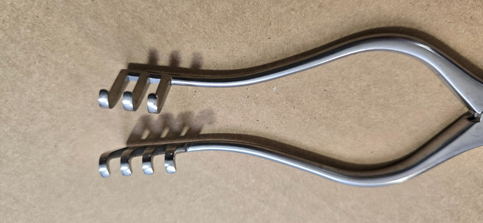 Aesculap BV075R Orthopedic Weitlaner Retractor 6.3/4"  Blunt 3x4 Prongs